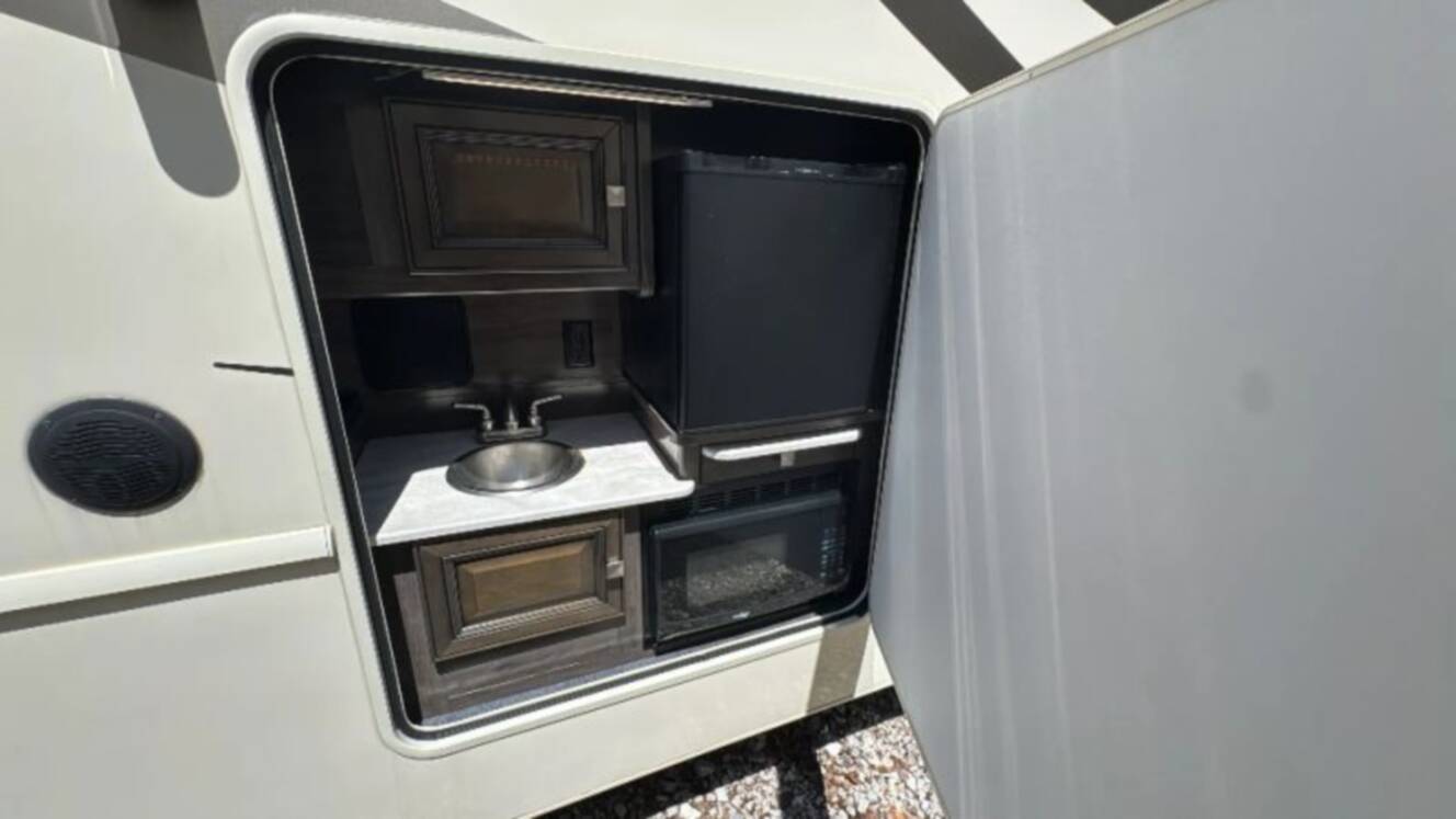 A photo of this 2019 Fleetwood Flair 29M