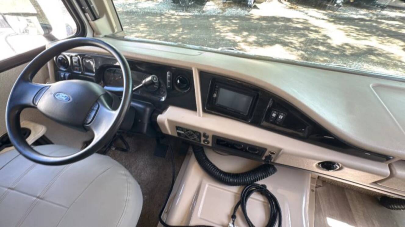 A photo of this 2019 Fleetwood Flair 29M