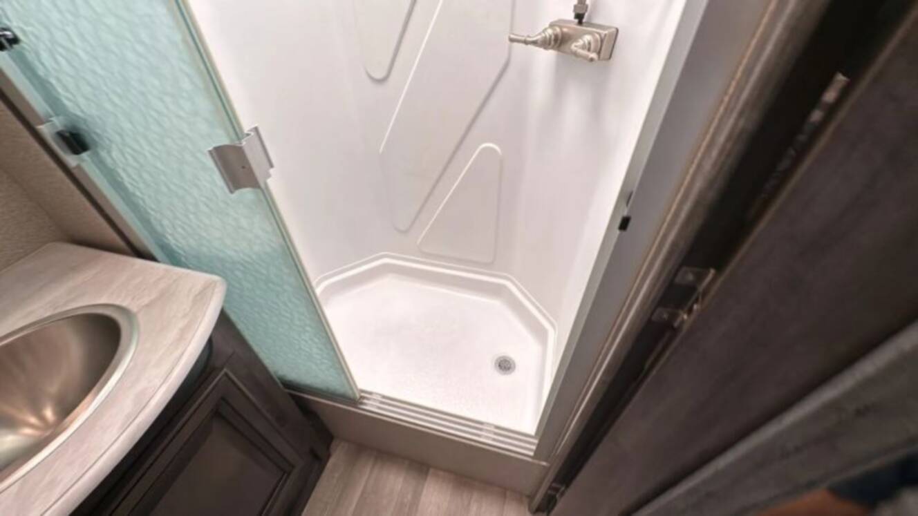 A photo of this 2019 Fleetwood Flair 29M