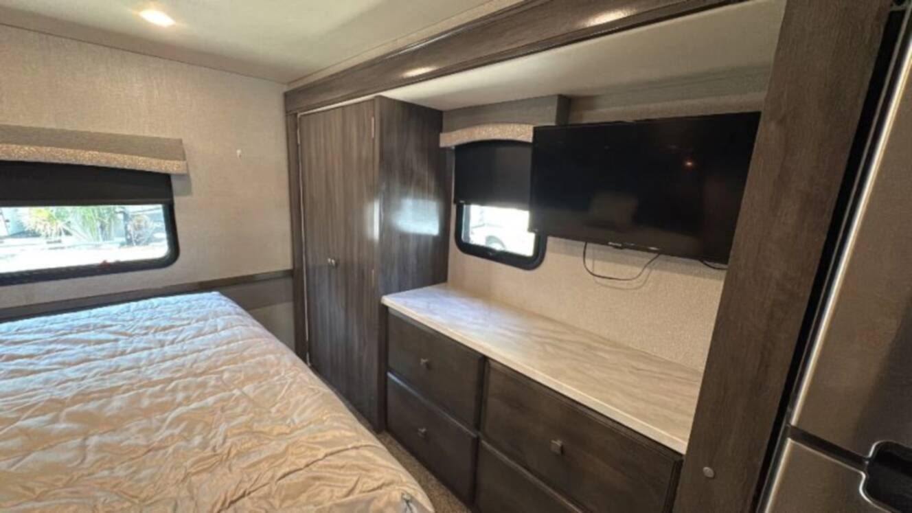 A photo of this 2019 Fleetwood Flair 29M