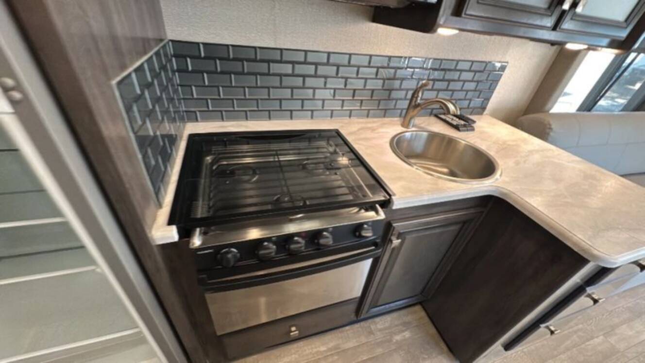 A photo of this 2019 Fleetwood Flair 29M