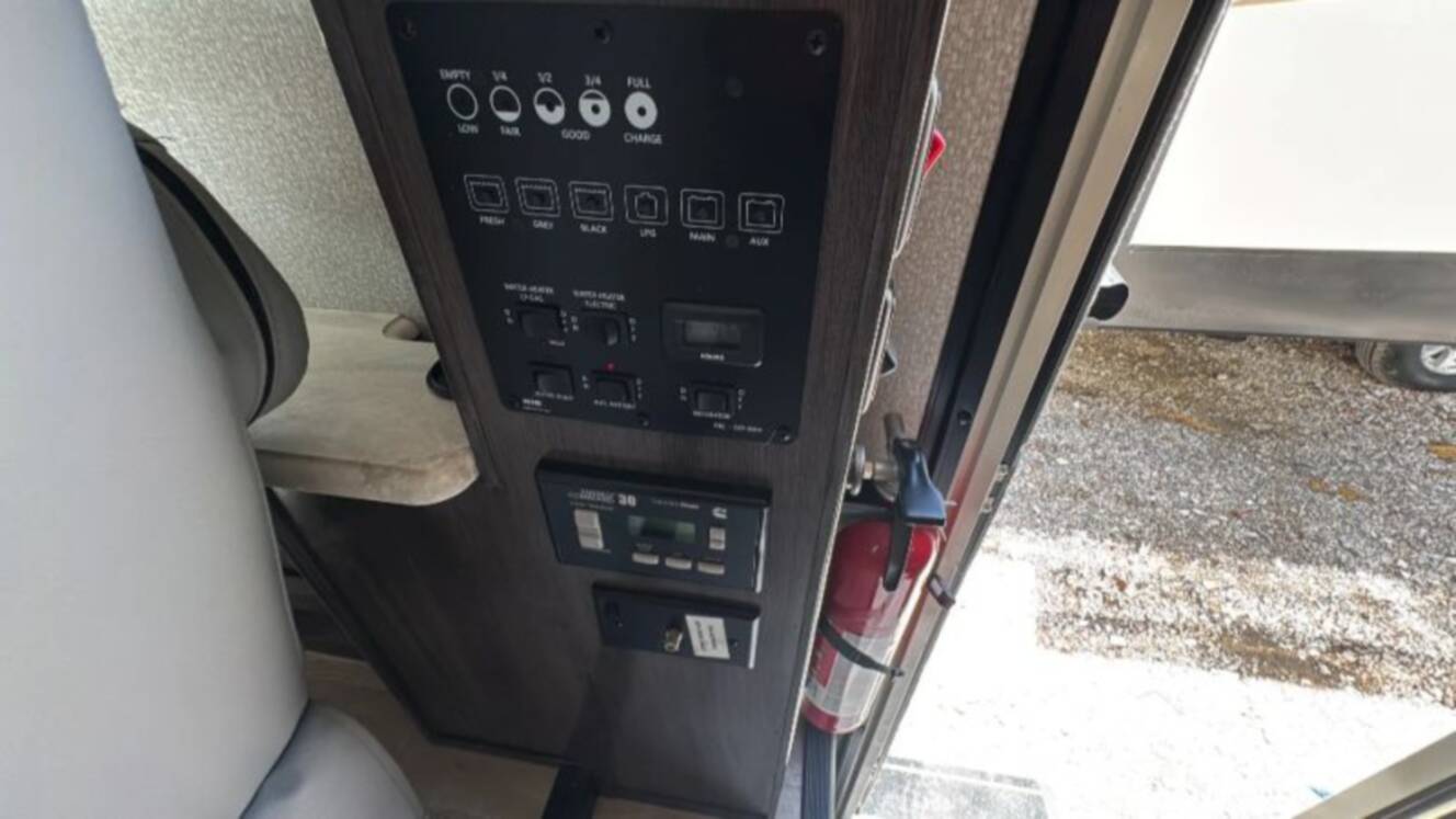 A photo of this 2019 Fleetwood Flair 29M