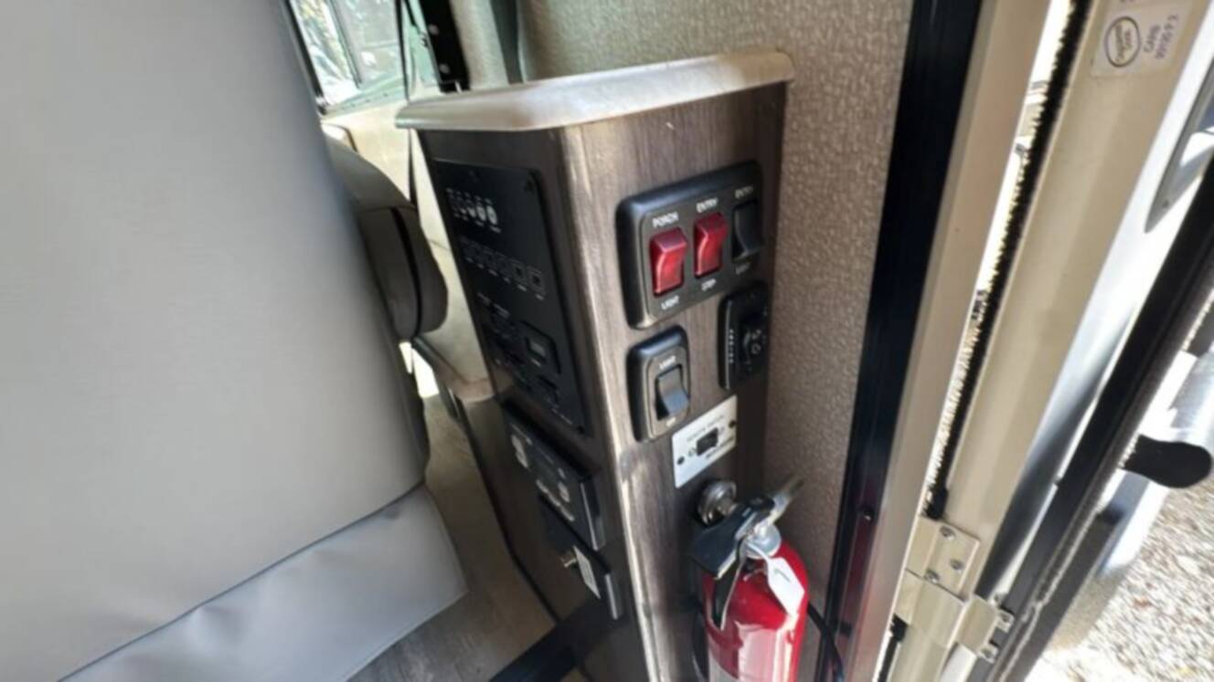 A photo of this 2019 Fleetwood Flair 29M