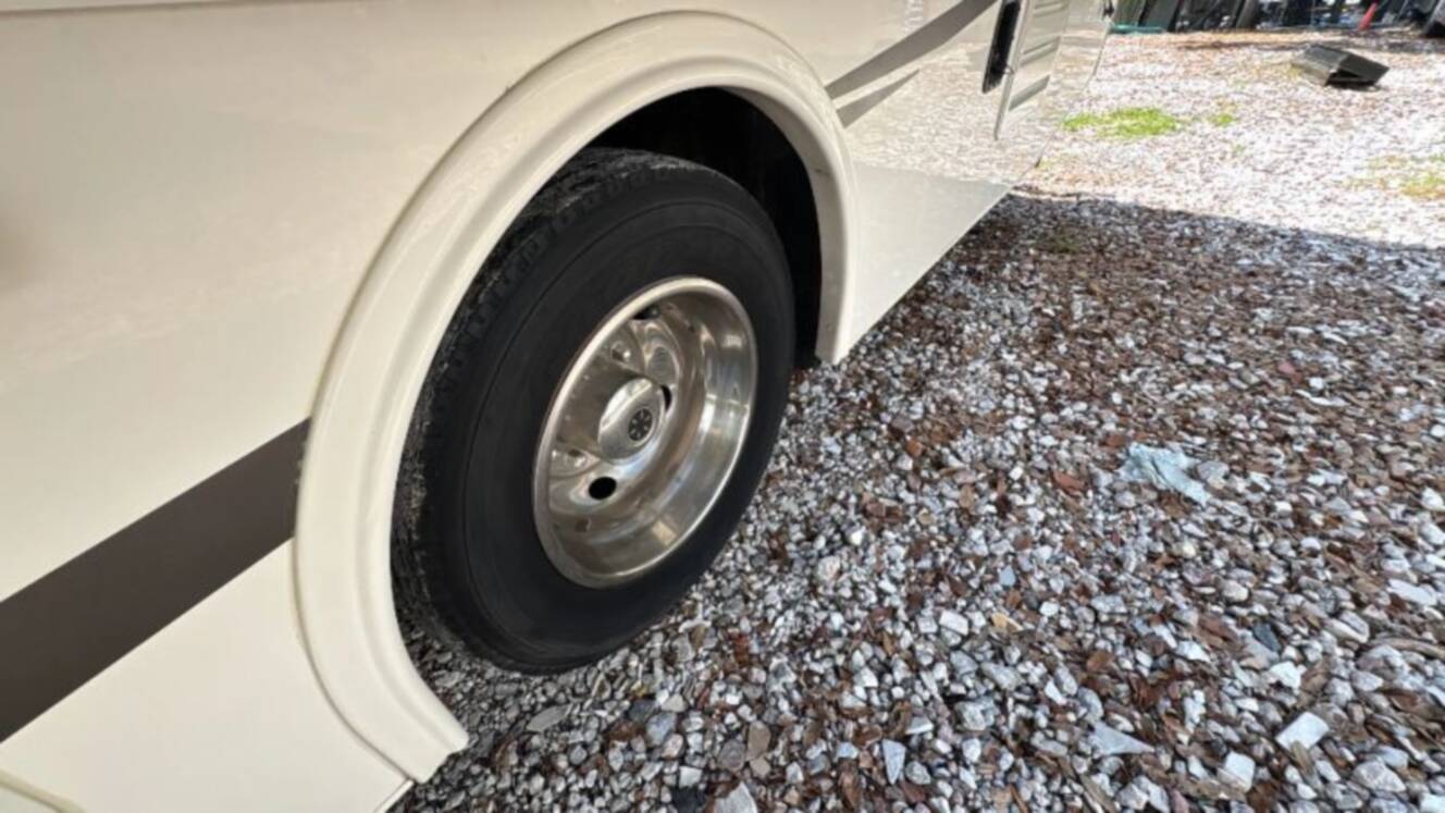 A photo of this 2019 Fleetwood Flair 29M