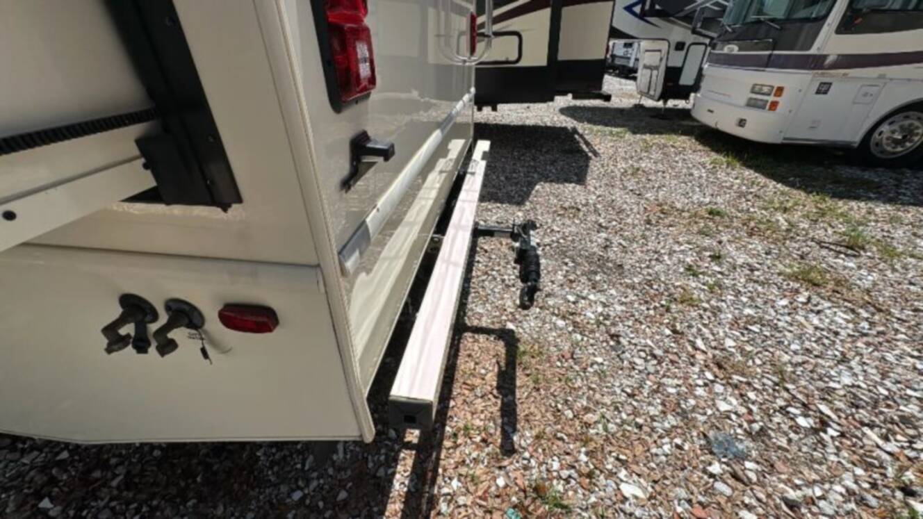 A photo of this 2019 Fleetwood Flair 29M