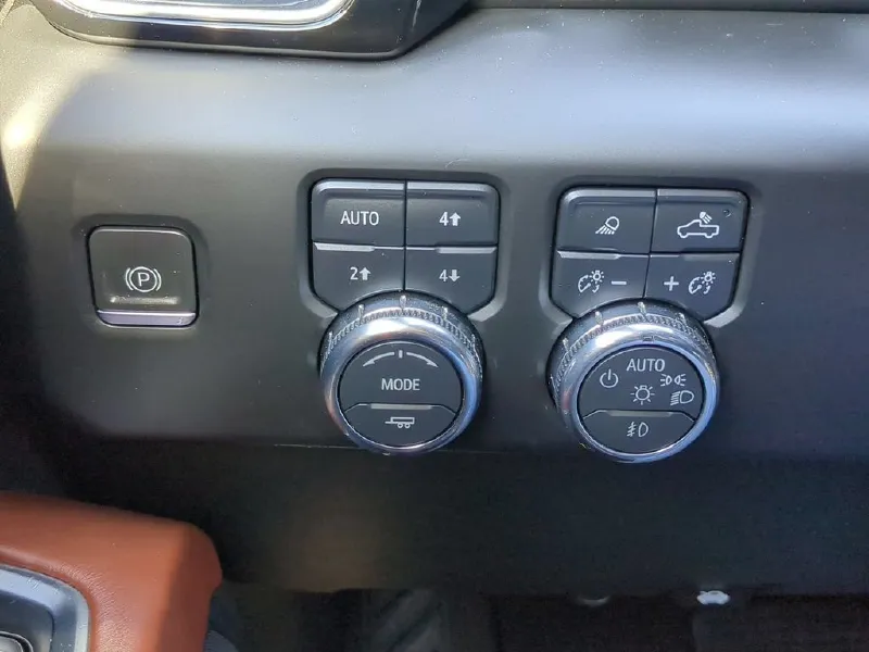2023 GMC SIERRA