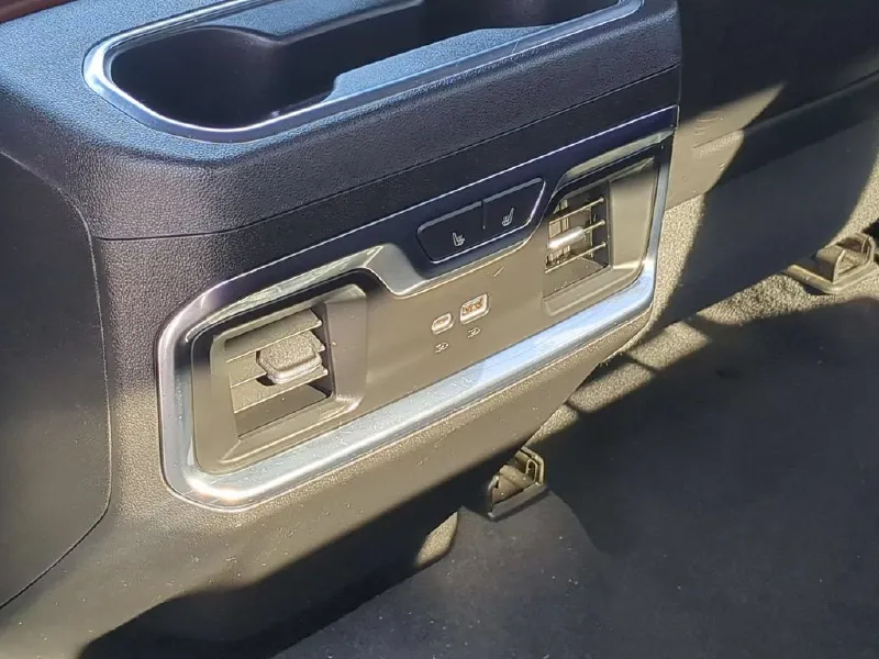 2023 GMC SIERRA