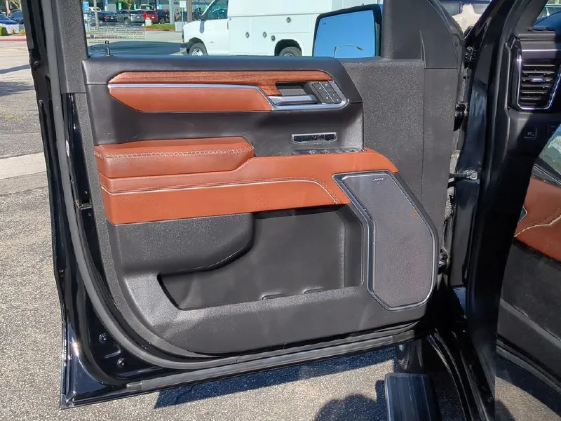 2023 GMC SIERRA