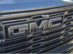 2023 GMC SIERRA