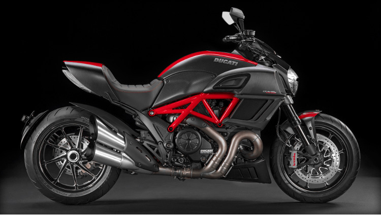 2015 Ducati Diavel Carbon CARBON in Cookeville, TN
