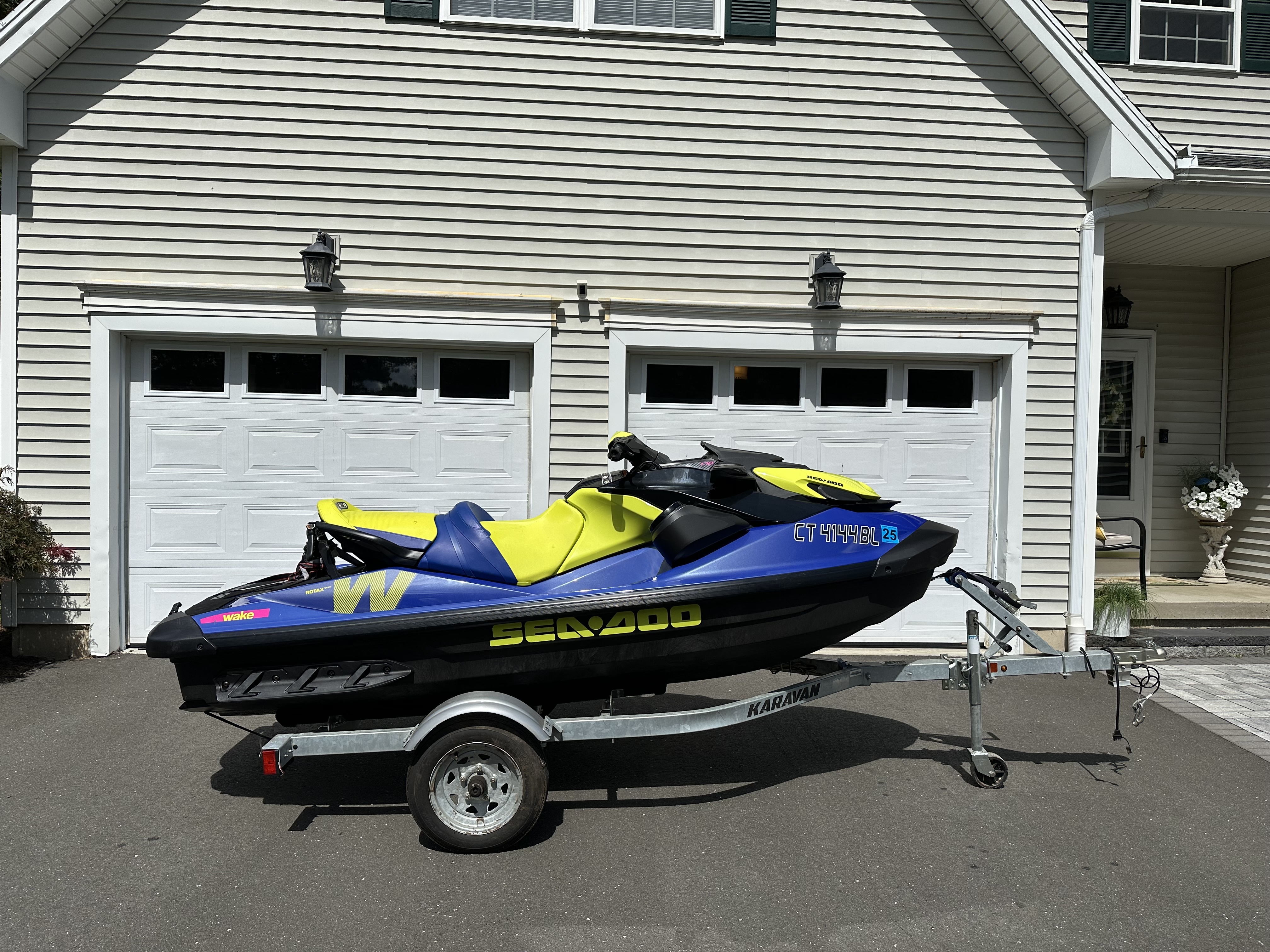 2021 Sea-Doo WAKE 170 BRP PREMIUM AUDIO WITH IDF AND IBR Three Seater jet ski
