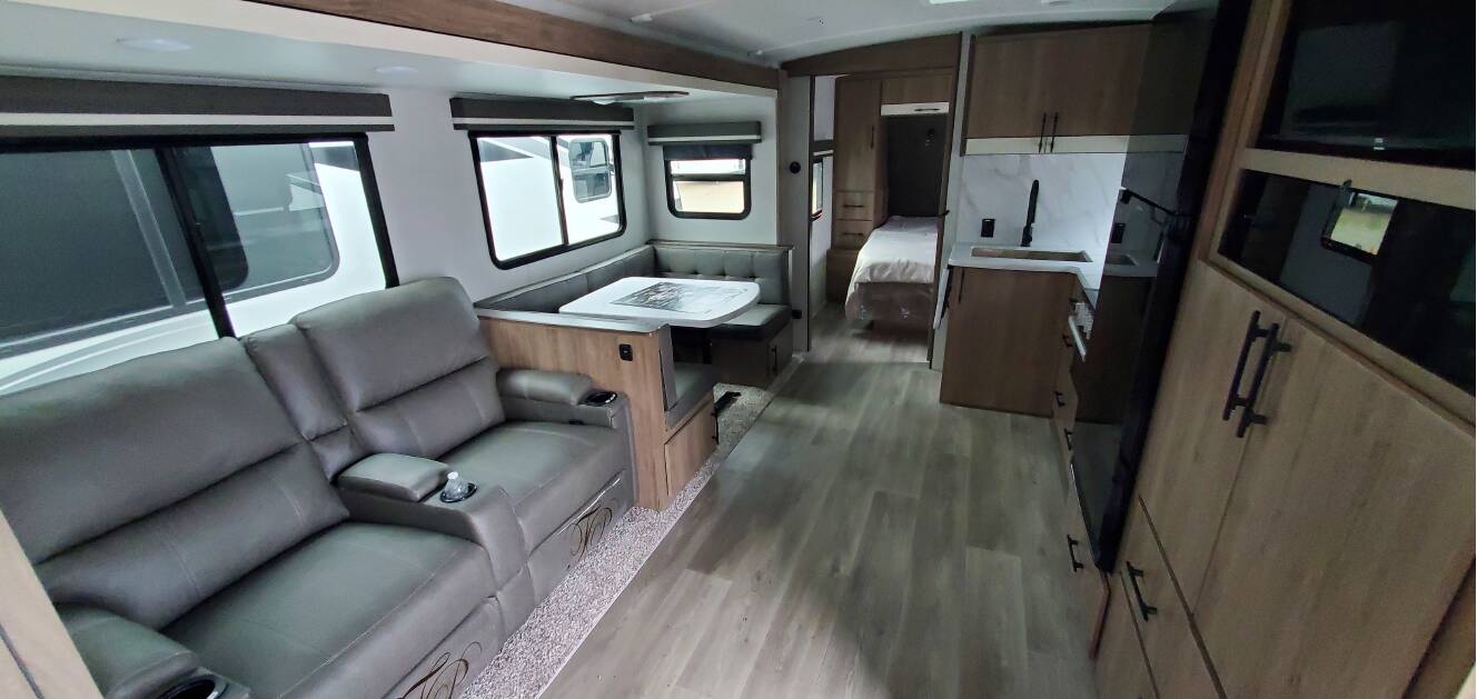 A photo of this 2025 Grand Design IMAGINE 2800BH