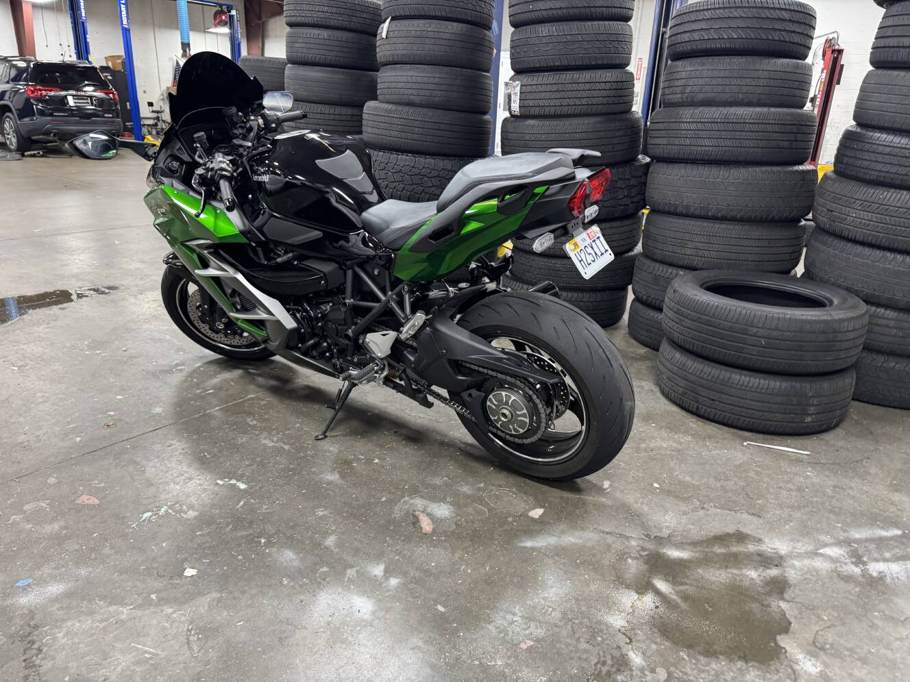 A photo of this 2025 Kawasaki NINJA H2 SX SE 