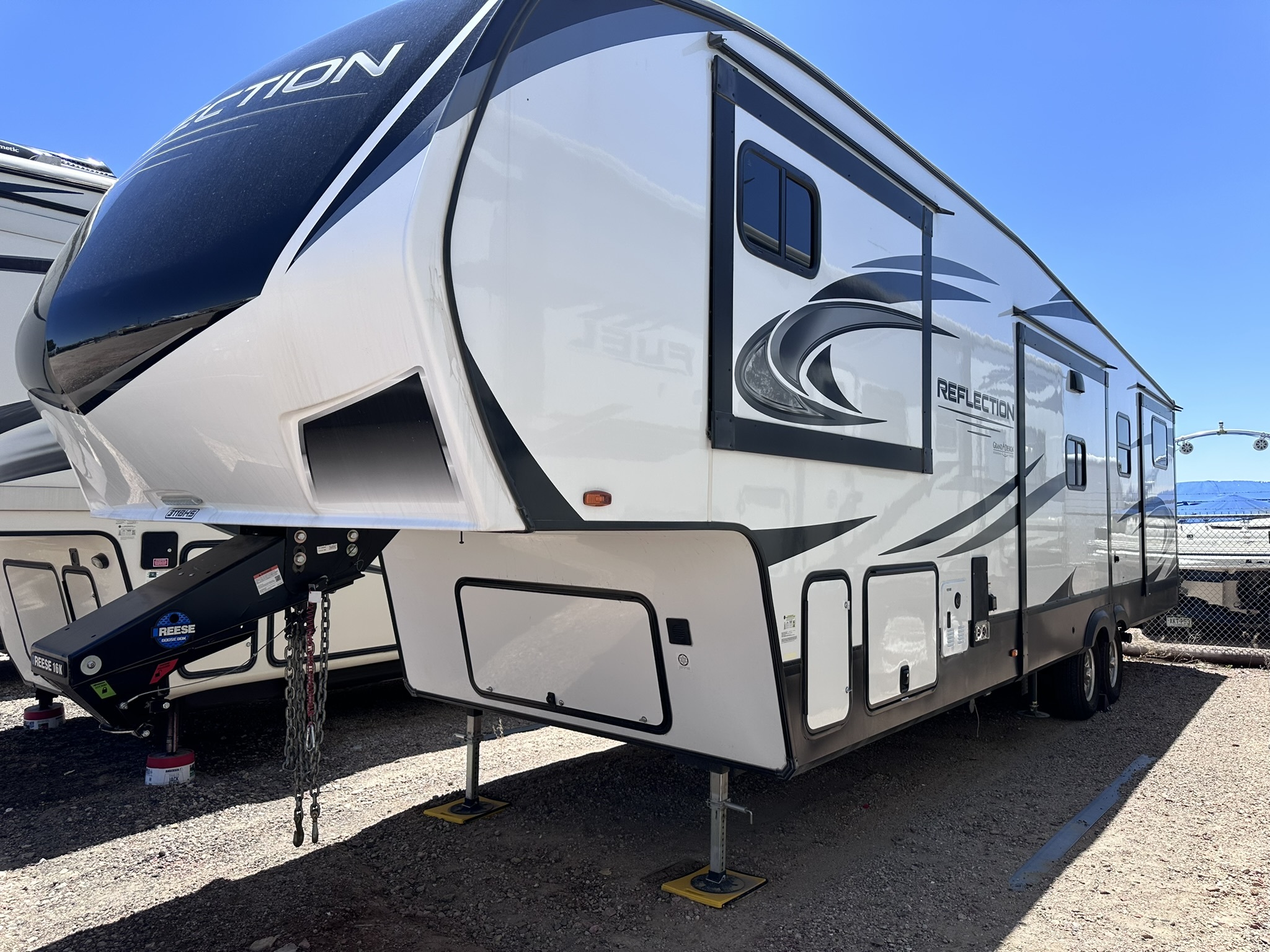 2022 Grand Design REFLECTION 311BHS RV