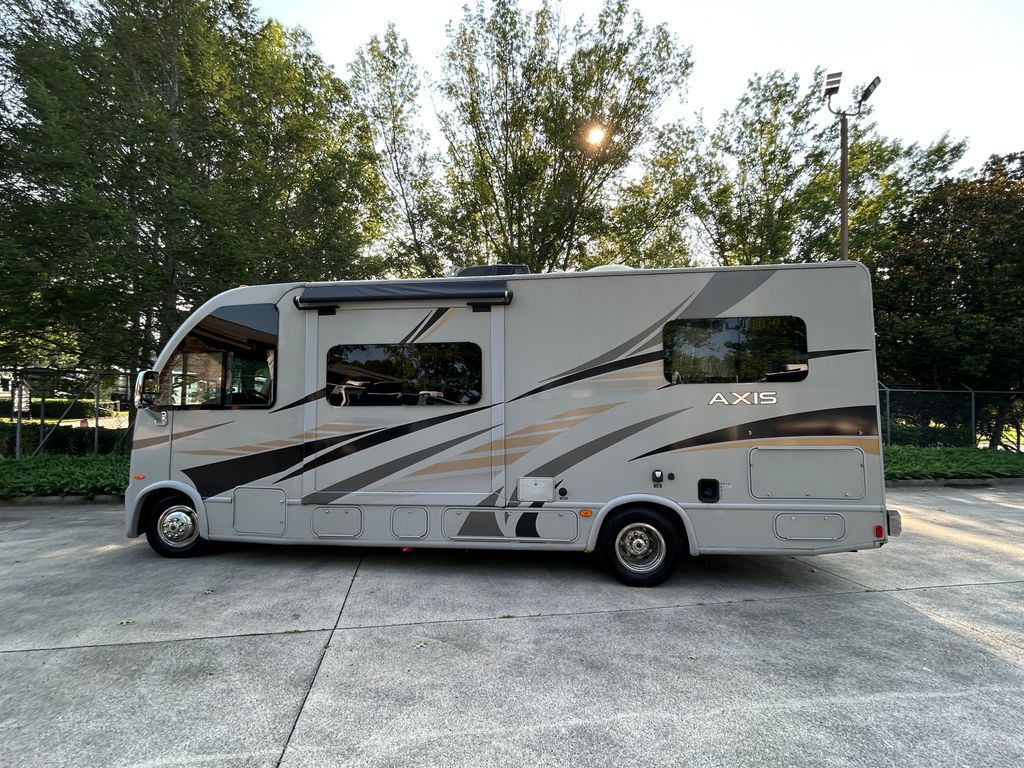 2014 Thor Motor Coach Axis 24.1 in blairsville GA