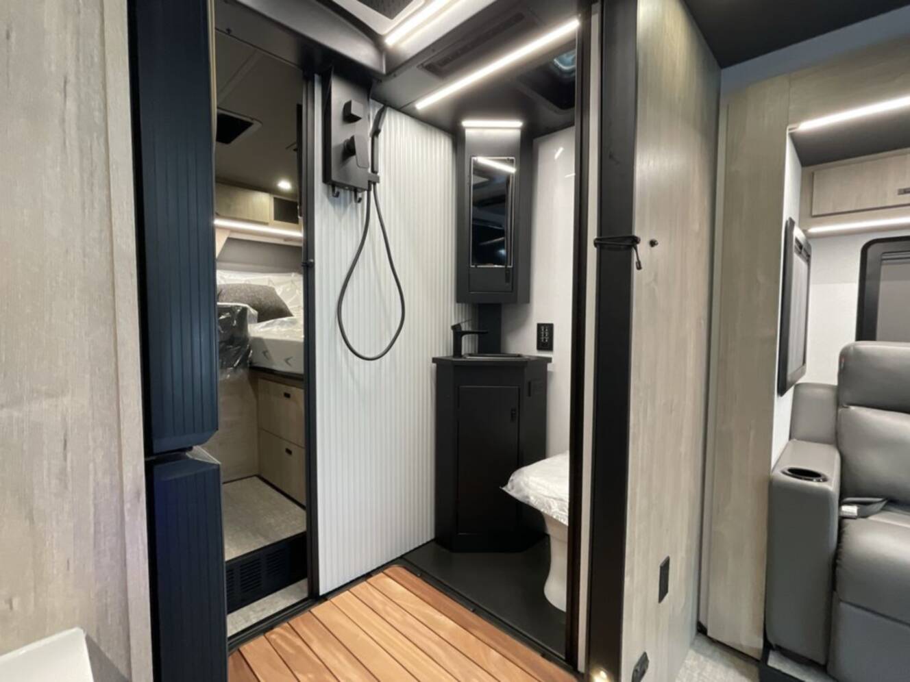 A photo of this 2026 Grand Design Lineage Series M 25TK