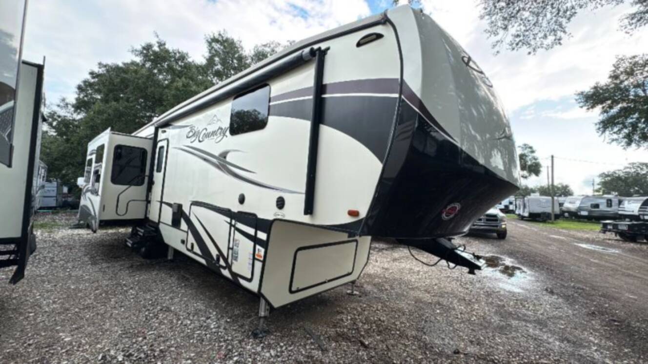 A photo of this 2018 Heartland Big Country Fifth Wheel 3560SS