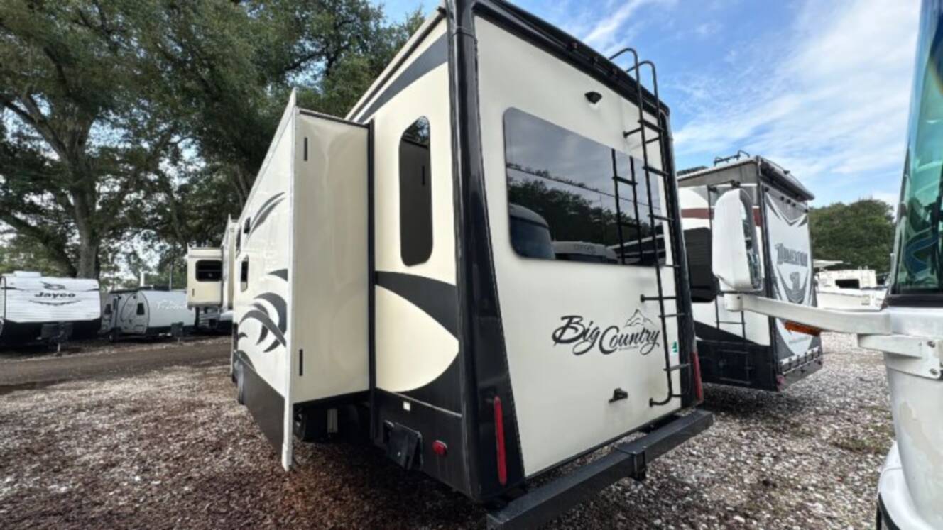 A photo of this 2018 Heartland Big Country Fifth Wheel 3560SS