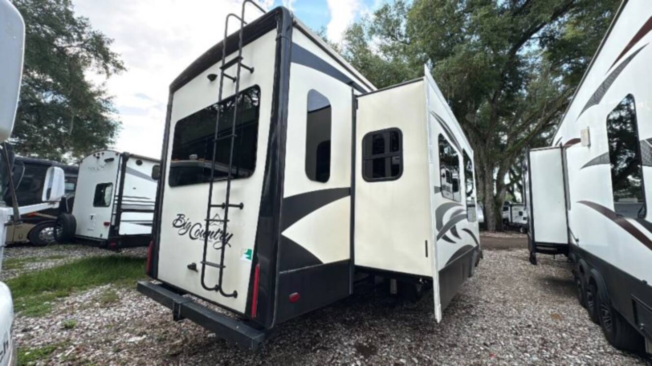 A photo of this 2018 Heartland Big Country Fifth Wheel 3560SS