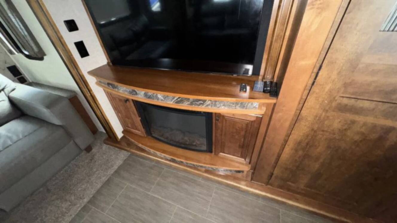 A photo of this 2018 Heartland Big Country Fifth Wheel 3560SS