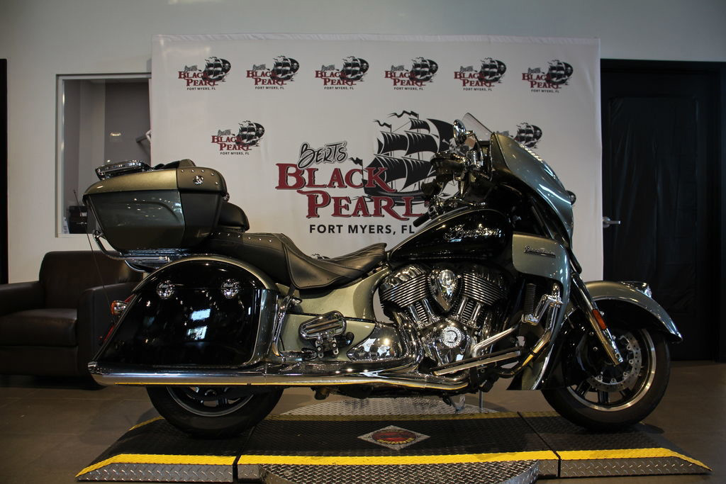 2021 Indian Roadmaster Alumina JadeThunder Black BASE in Fort Myers, FL