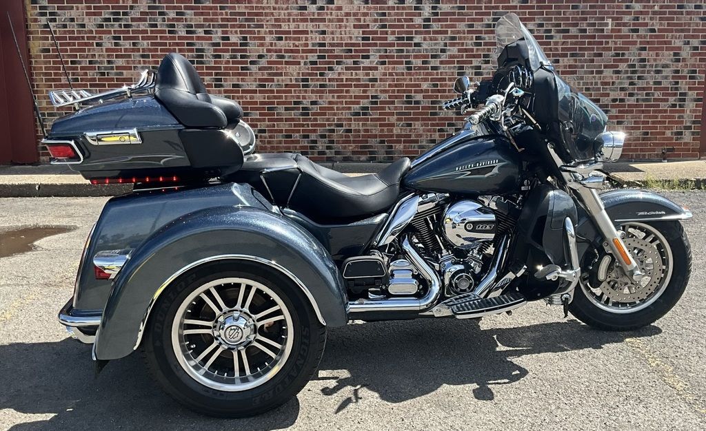 2015 Harley-Davidson® FLHTCUTG - Tri-Glide® Ultra in Duncansville, PA