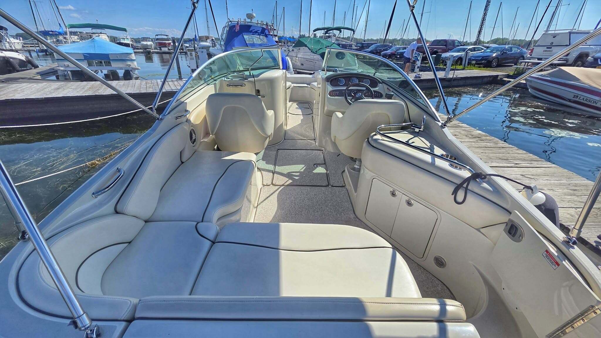 2008 Sea Ray Sundeck 240 300 in sodus point NY