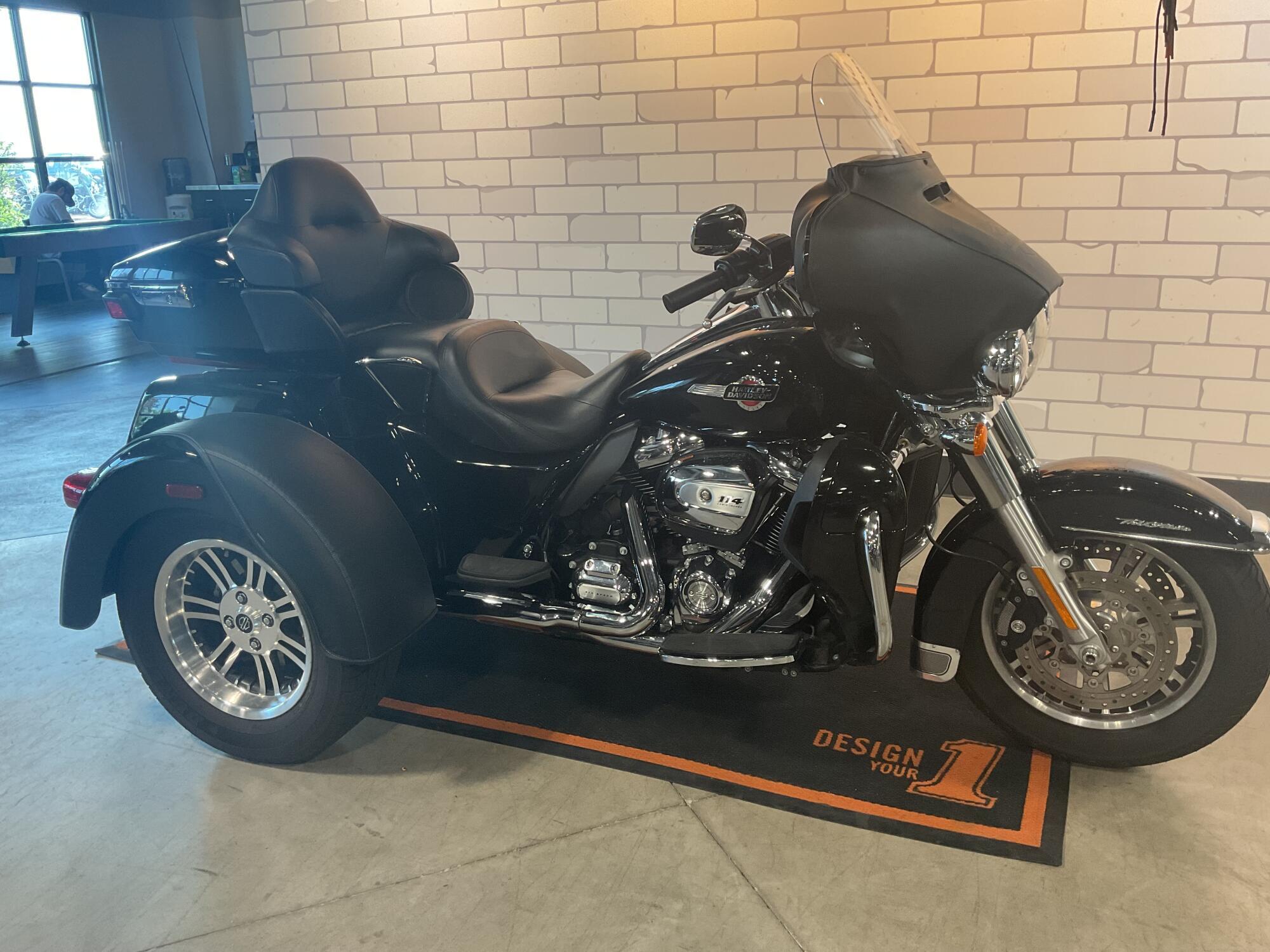 2022 Harley-Davidson Tri Glide Ultra ULTRA CLASSIC in Winterville, NC
