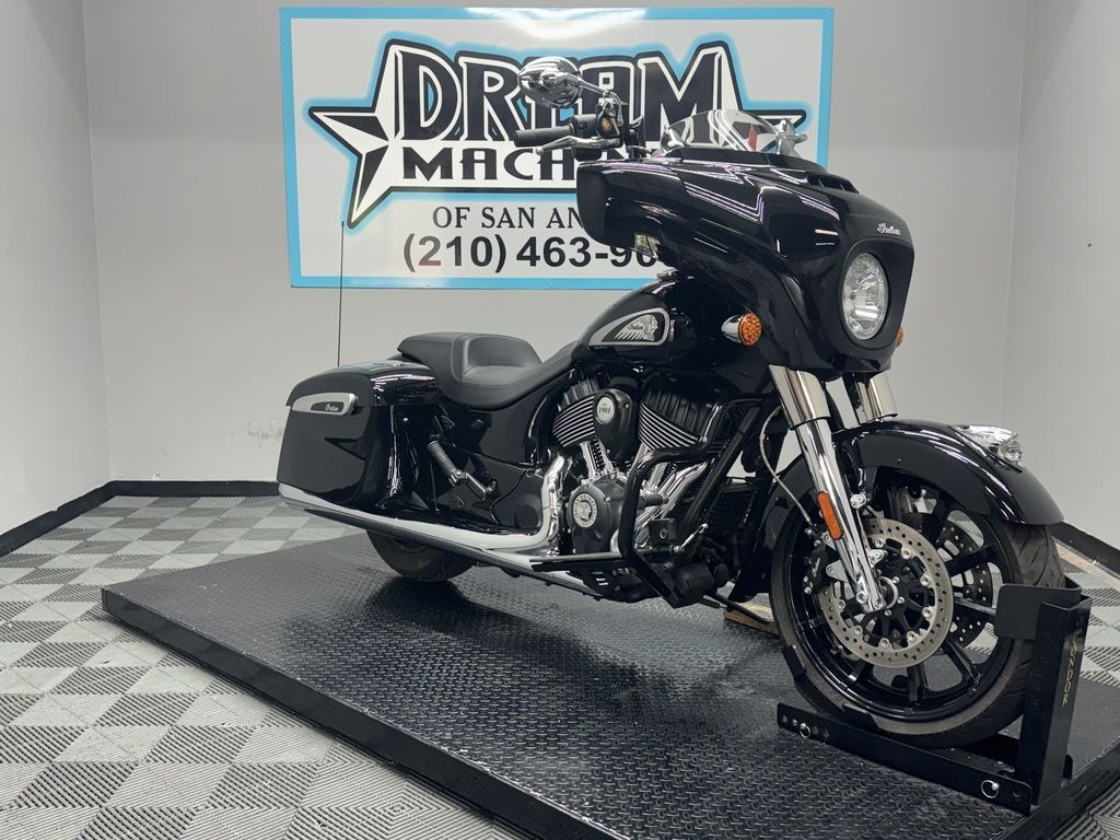 2022 Indian Motorcycle® Chieftain® Black Metallic in San Antonio, TX