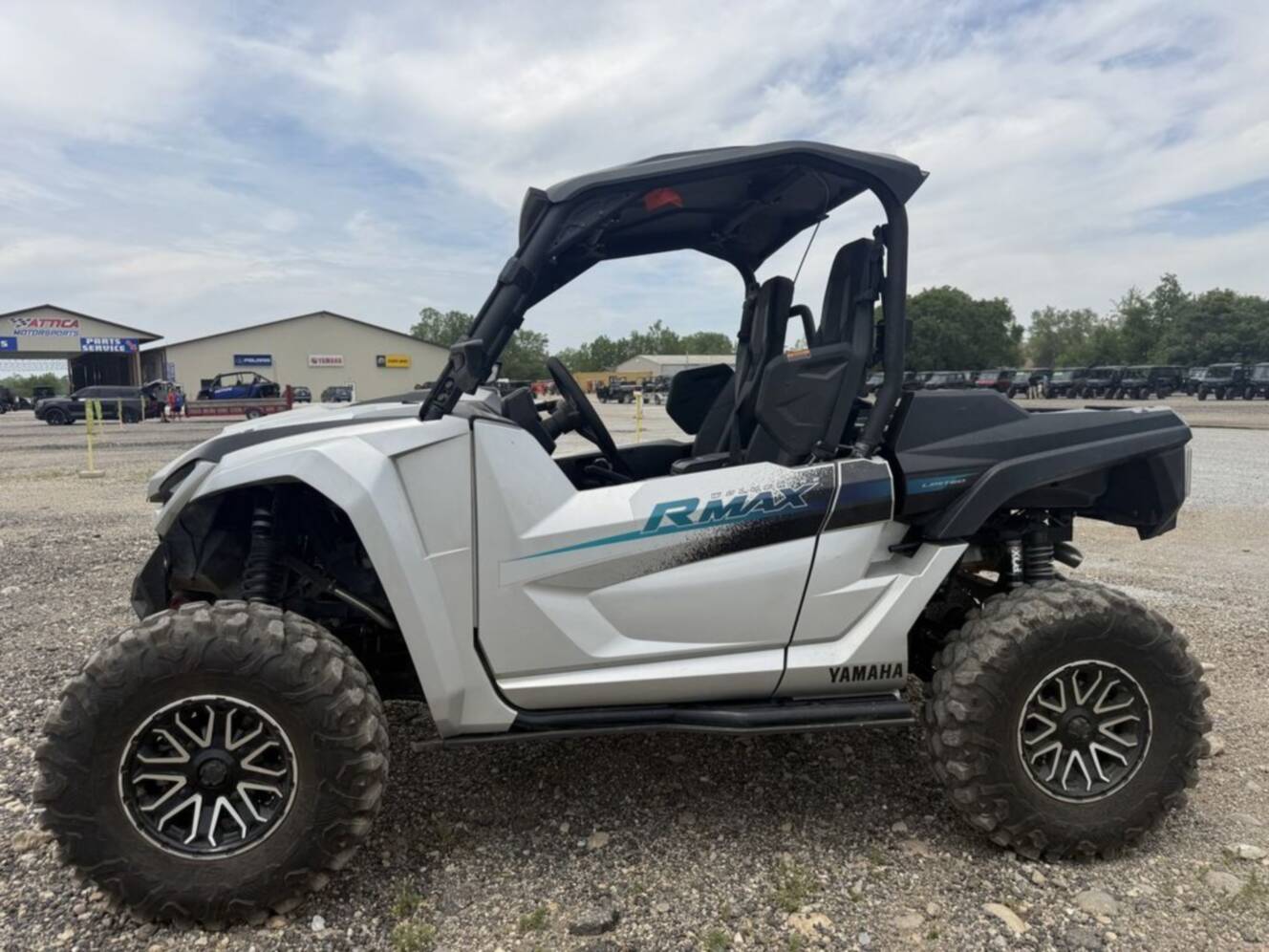 A photo of this 2024 Yamaha Wolverine RMAX2 1000 Limited Edition