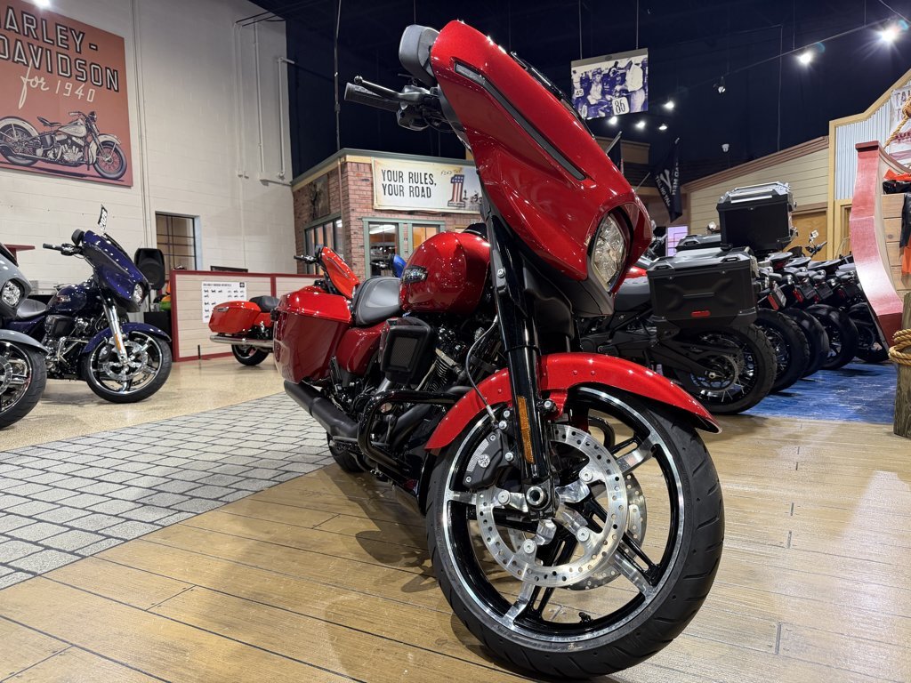 2026 Harley-Davidson Street Glide Brilliant Red Black Finish BASE in Stuart, FL