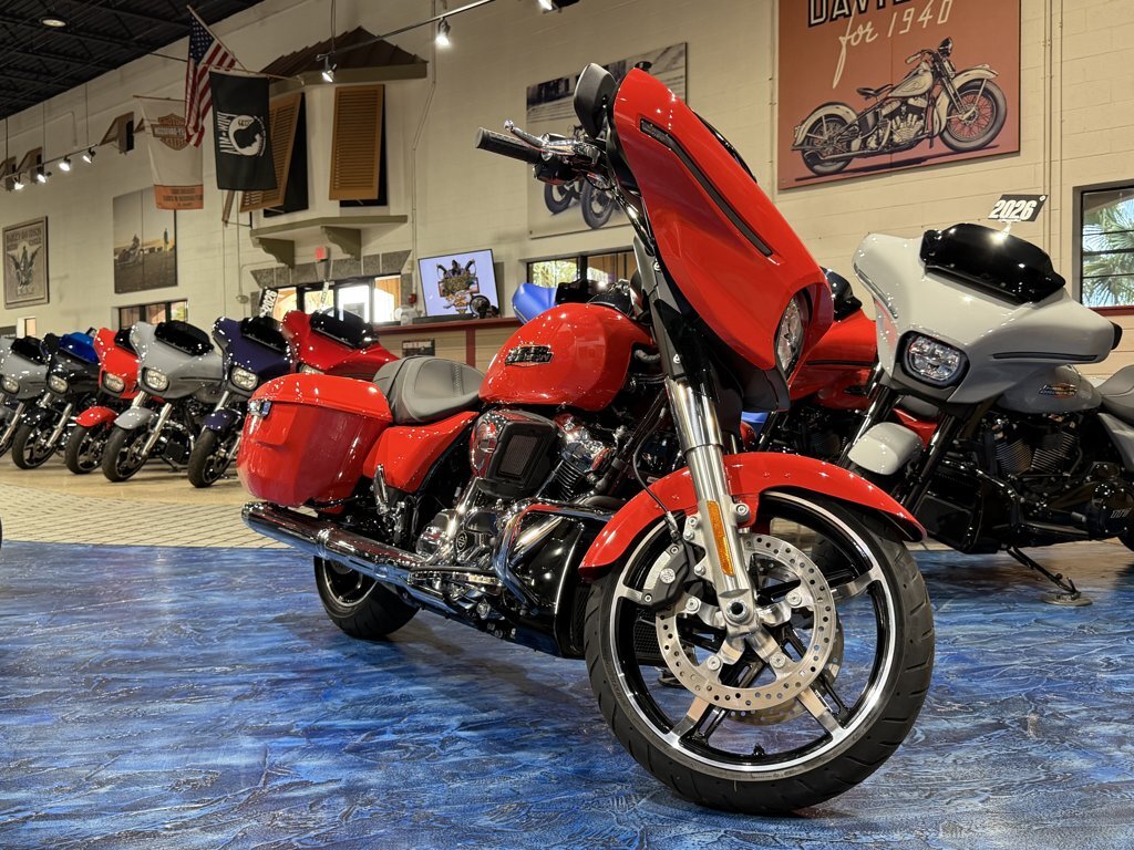 2026 Harley-Davidson Street Glide Blood Orange BASE in Stuart, FL