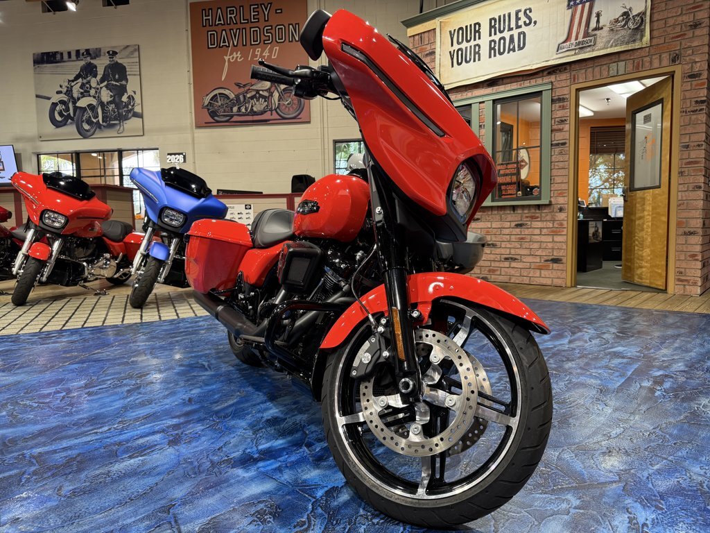 2026 Harley-Davidson Street Glide Blood Orange Black Finish BASE in Stuart, FL