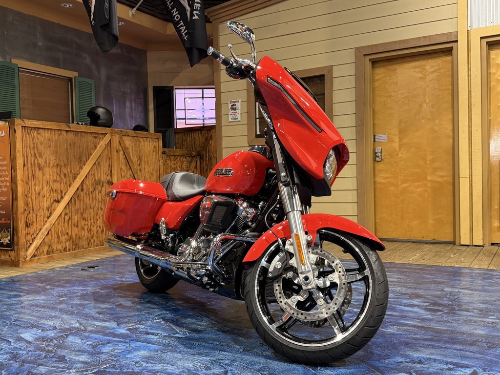 2026 Harley-Davidson Street Glide Blood Orange BASE in Stuart, FL