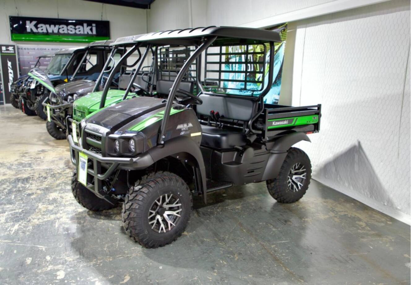 A photo of this 2026 Yamaha Grizzly EPS XT-R