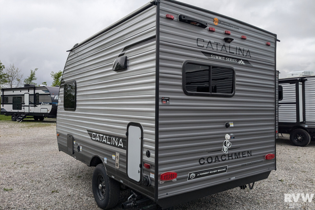 2025 Coachmen Catalina Summit Series 7 134RKX in lakeview OH