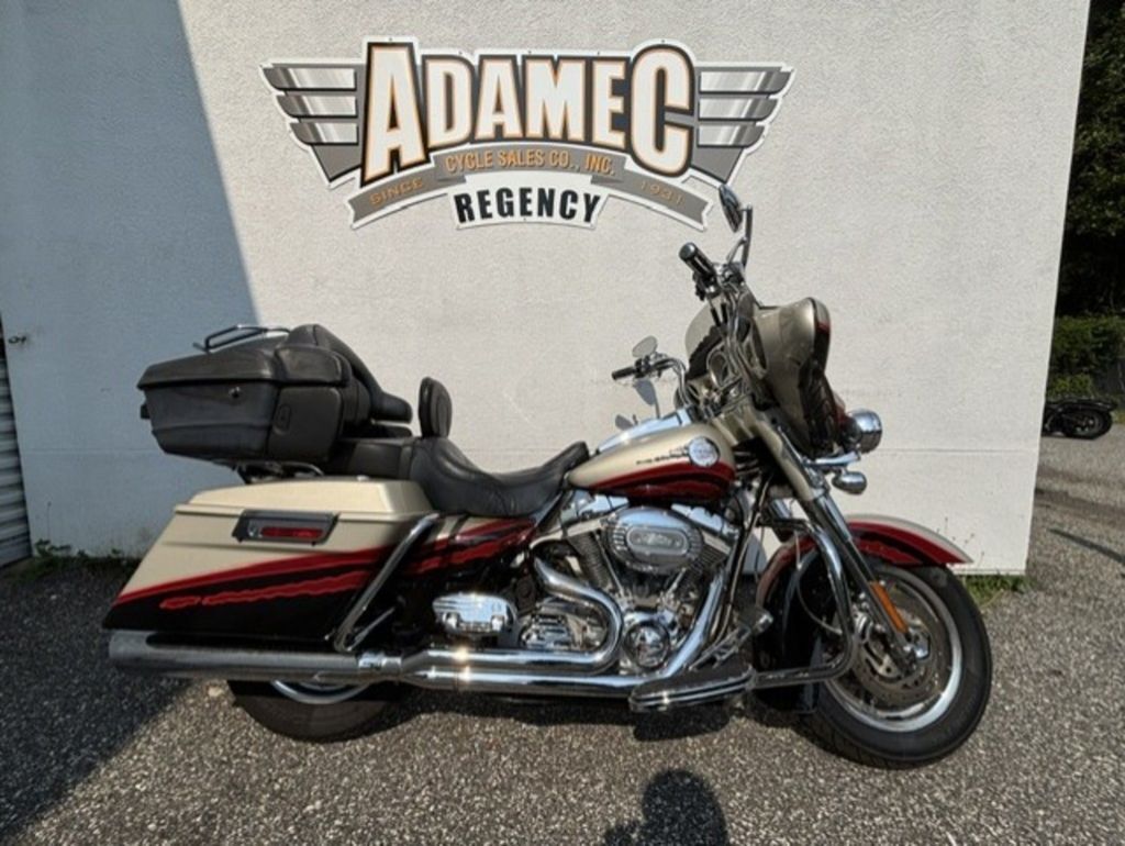 2006 Harley-Davidson® FLHTCUSE - Ultra Classic® Electra Glide® Screamin' Ea CVO ULTRA CLASSIC in Regency Jacksonville, FL
