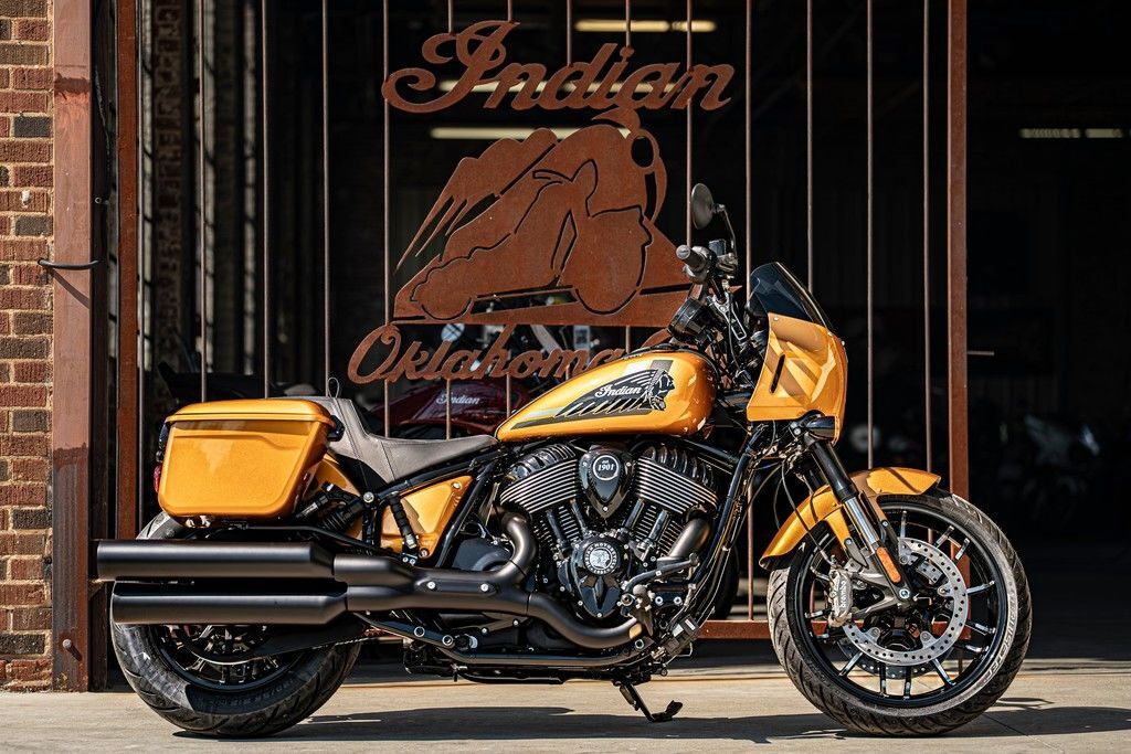 2026 Indian Motorcycle® Sport Chief RT Vibrant Gold Metallic RT in Oklahoma City, OK