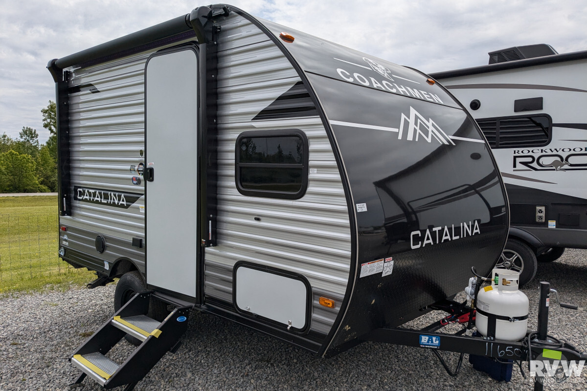 2025 Coachmen Catalina Summit Series 7 134RKX RV