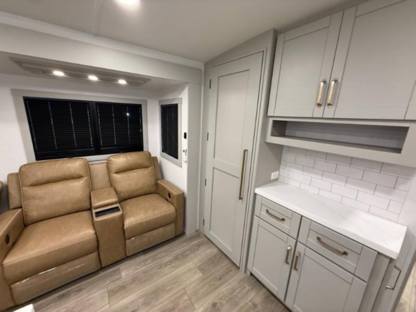 A photo of this 2025 Brinkley Rv Model Z Air 285