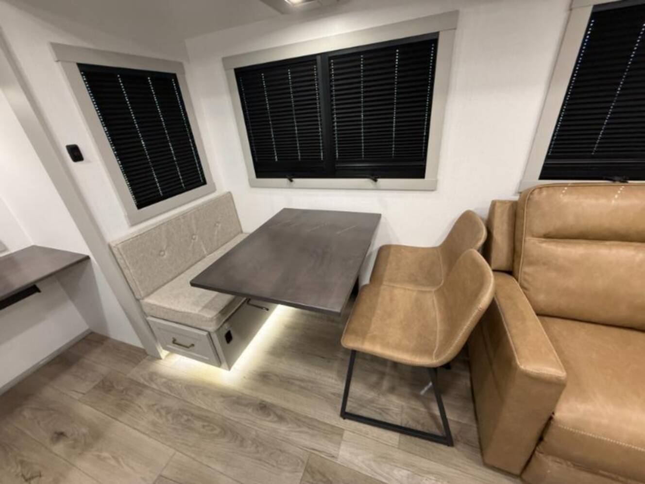 A photo of this 2025 Brinkley Rv Model Z Air 285