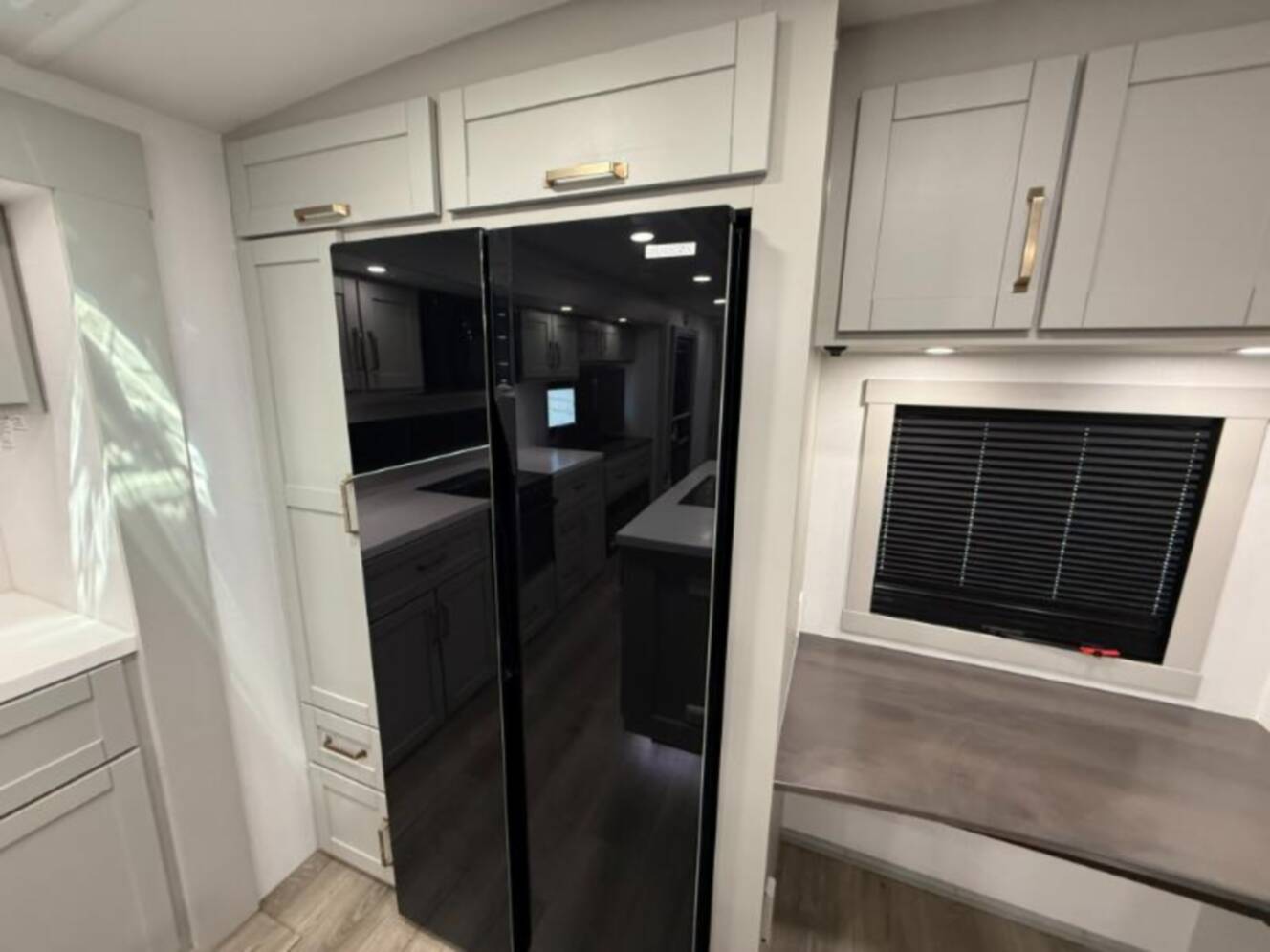A photo of this 2025 Brinkley Rv Model Z Air 285