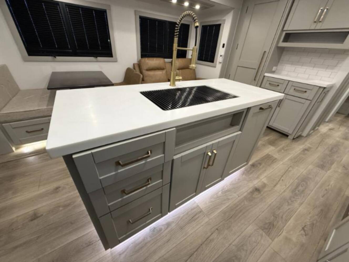 A photo of this 2025 Brinkley Rv Model Z Air 285