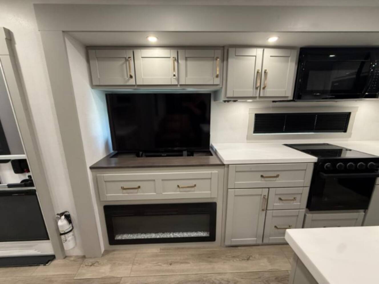 A photo of this 2025 Brinkley Rv Model Z Air 285