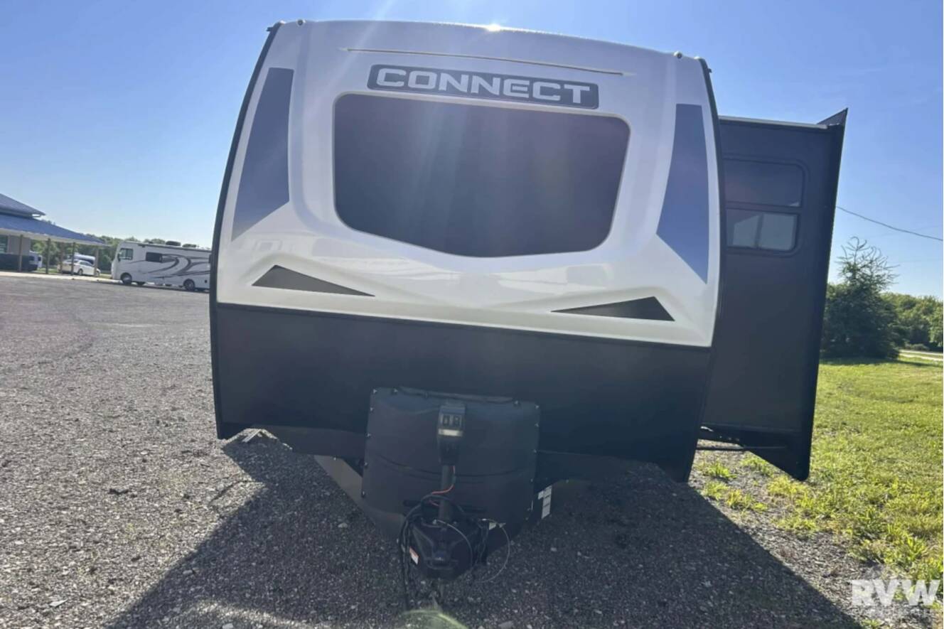 A photo of this 2022 Kz Connect 272FK