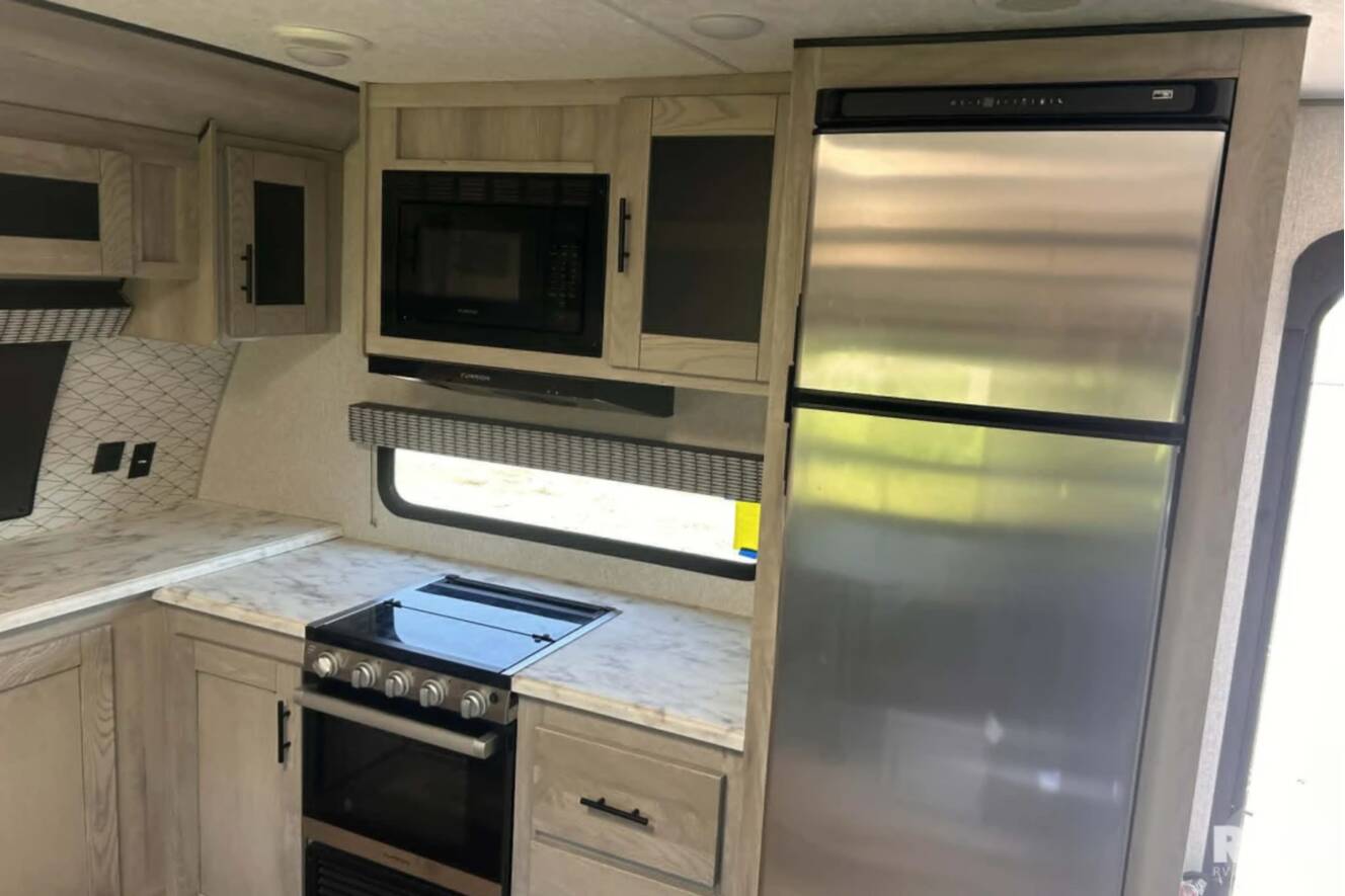 A photo of this 2022 Kz Connect 272FK