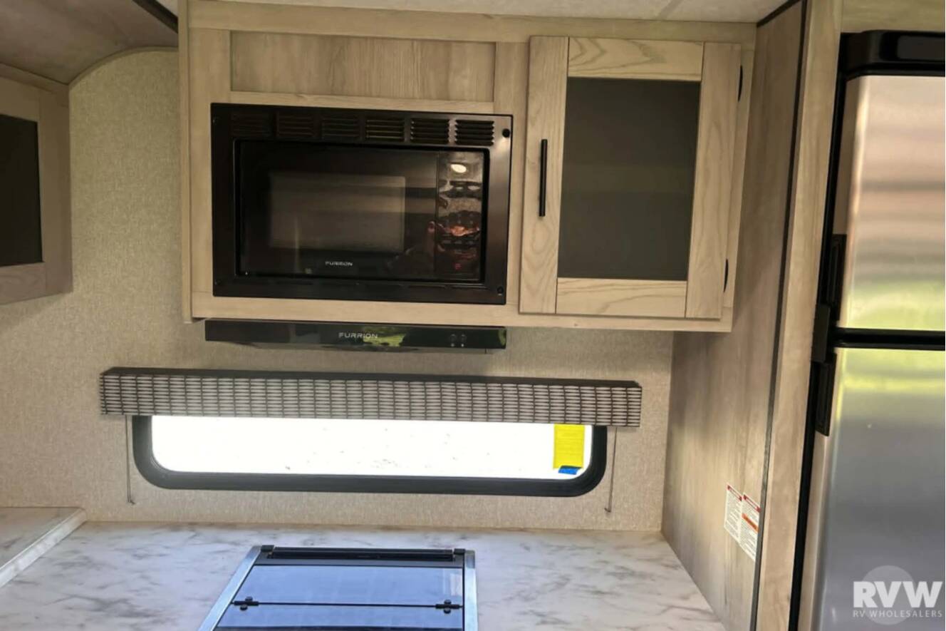A photo of this 2022 Kz Connect 272FK