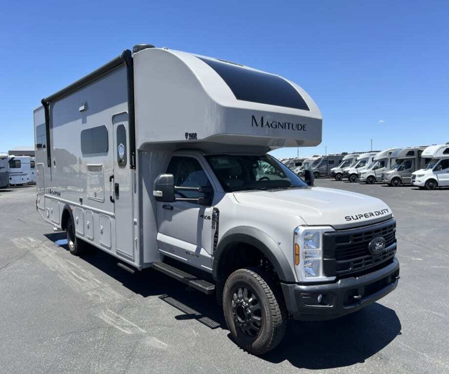 2027 Thor Motor Coach MAGNITUDE Z30-M in albuquerque NM