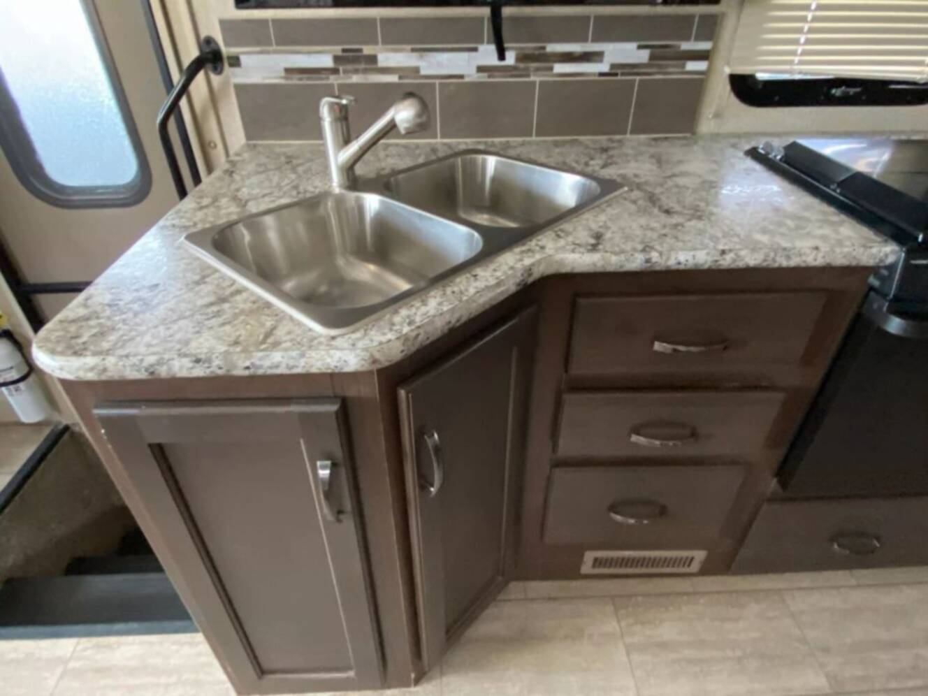 A photo of this 2019 Thor Motor Coach Freedom Traveler A27
