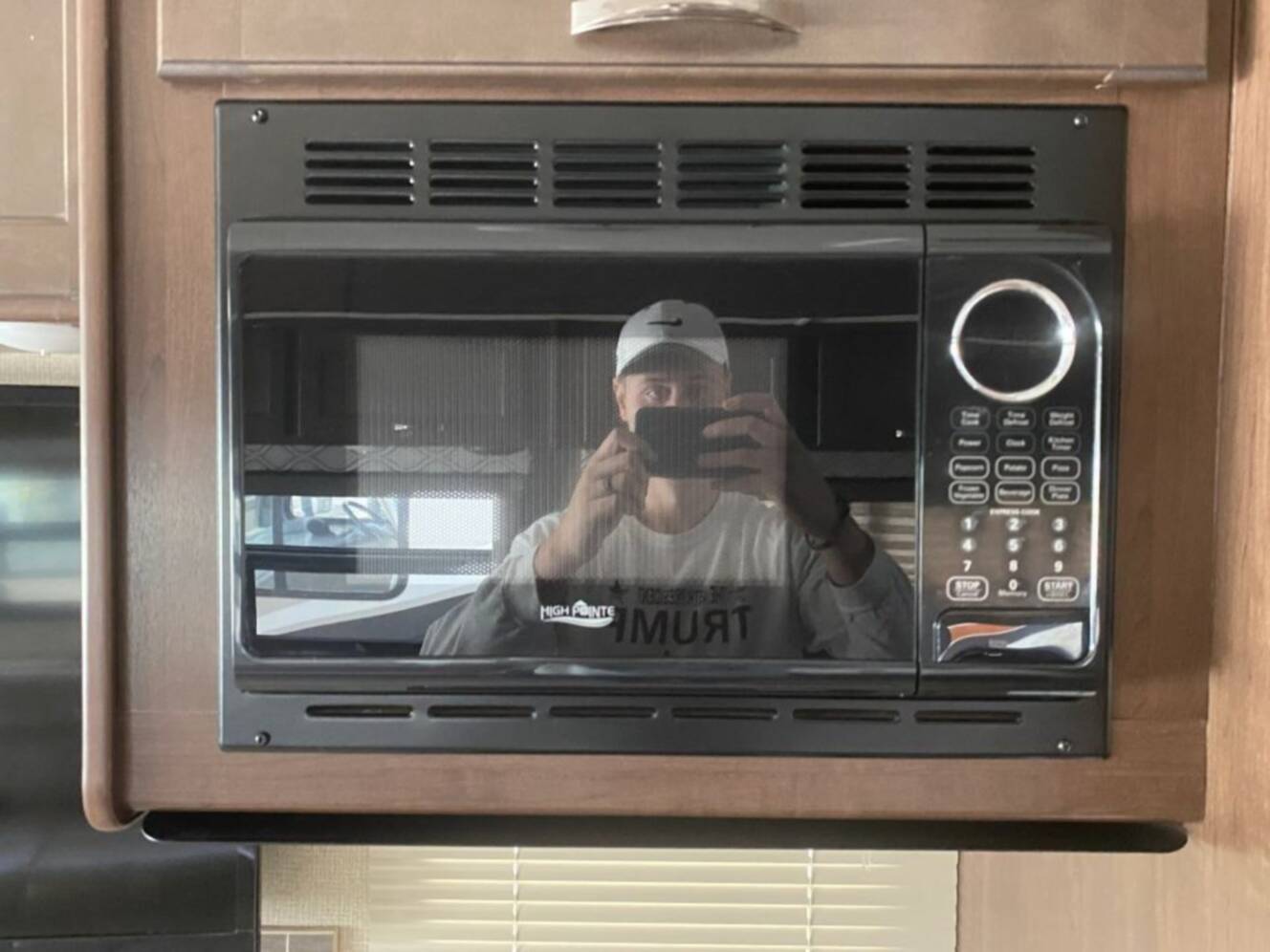A photo of this 2019 Thor Motor Coach Freedom Traveler A27